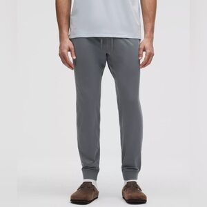 Lululemon Soft Jersey Jogger
Regular